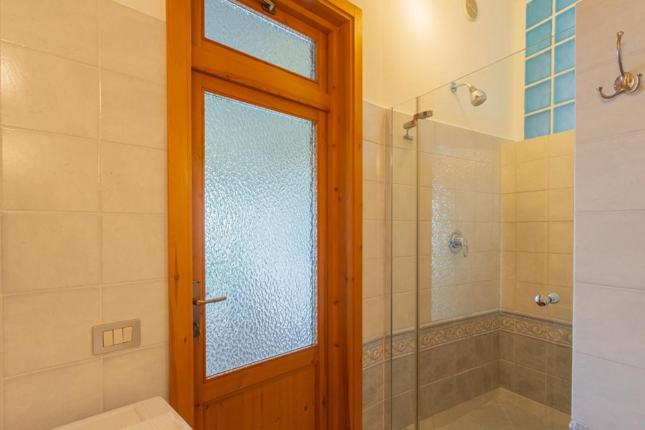 Simons Apartment With Amazing View By Rent All Como Blevio Exterior foto
